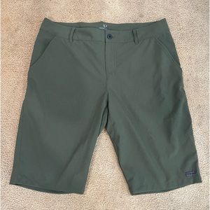 Pearl Izumi walking shorts. New with tags